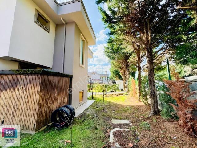 Nilüferköy'de Site İçerisinde Müstakil Villa