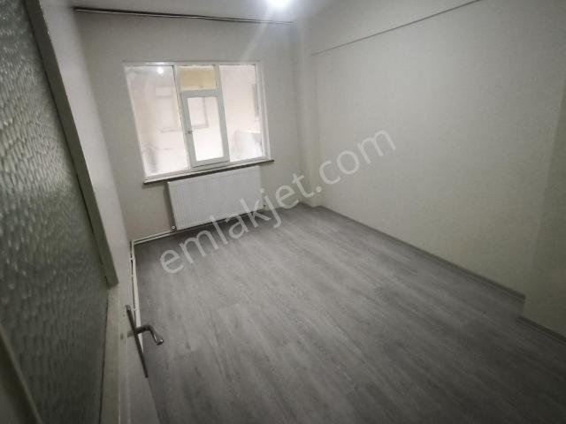 Nilvesten Altıparmakta Kiralık 2+1 Daire