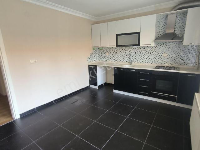 Nilvesten Hastahaneye Ve Metroya Yakın Temiz 3+1 Kiralık Daire