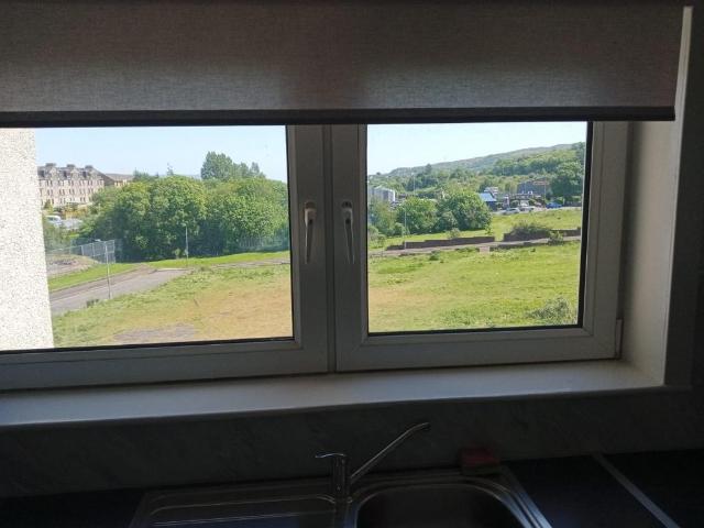 Nile Street, Central, Greenock, PA15 1 bed flat to rent £495 pcm £114 pw