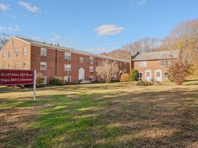 Niles Hill Rd Unit B, New London, Condo For Sale