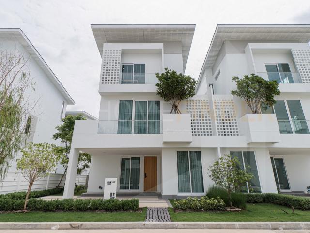 Nirvana ABSOLUTE Krungthep Kreetha 4 bedrooms, for sale
