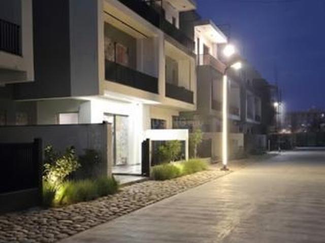 Nirvana Homes,Raj Nagar Extension 5 BHK Villa For Sale Ghaziabad