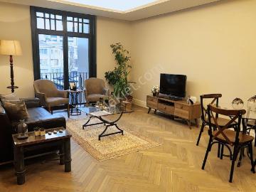 Nisbetiye On 2+1 Kiralık Sıfır Eşyalı Şehir Manzaralı Nisbetiye