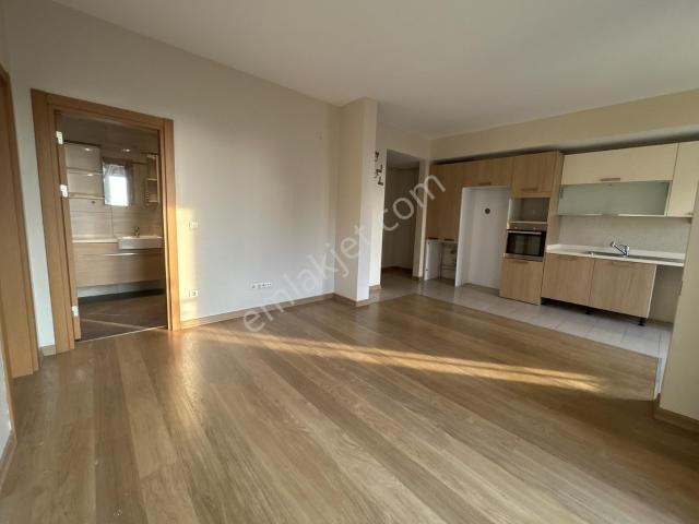 Nish Adalar Proje Uzmanı Nusret Öztürk'ten Kiralık 1+1 Daire