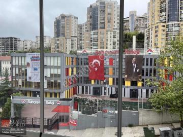 Nish Adalar Sitesine Komşu Marmaroom'da Satılık Boş 1+1