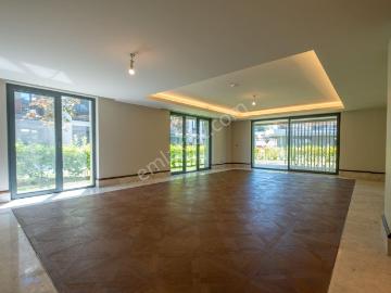 Nivak Florya'da Satılık 4.5+1 Lüks Daire, 325m², Özel Bahçeli