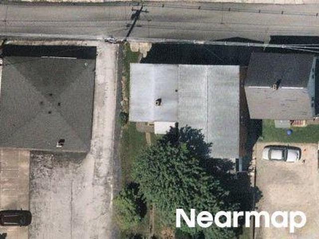 Nixon Ave
