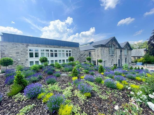 No.4 Old Bradfield Waterworks. 5 bed mews to rent £1,900 pcm £438 pw