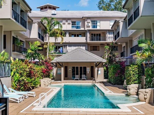 No.122 CLIFTON WATERS | Clifton Beach