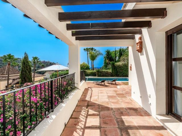 ¡No te pierdas esta increíble oportunidad de poseer una vill. 396m² Los Arqueros