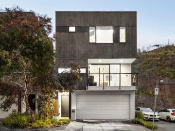 No body corporate, fully detached with elevated views