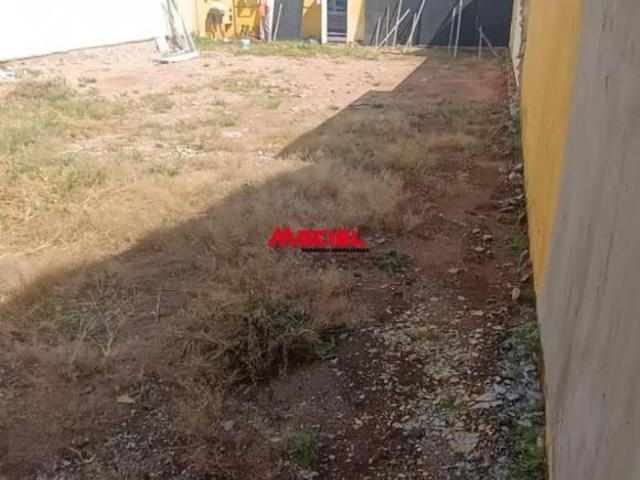 No coração do Satelite, uma raridade terreno de 250m² pronto para construir