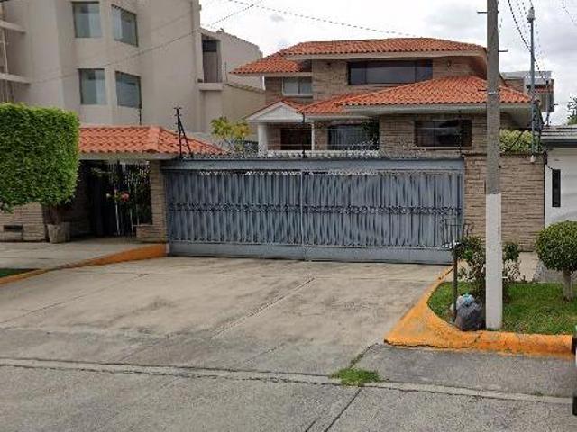 ¡NO DEJES PASAR LA OPRTUNIDAD DE ADQUIRIR ESTA EXCELENTE Y HERMOSA CASA EN REMATE BANCARIO!