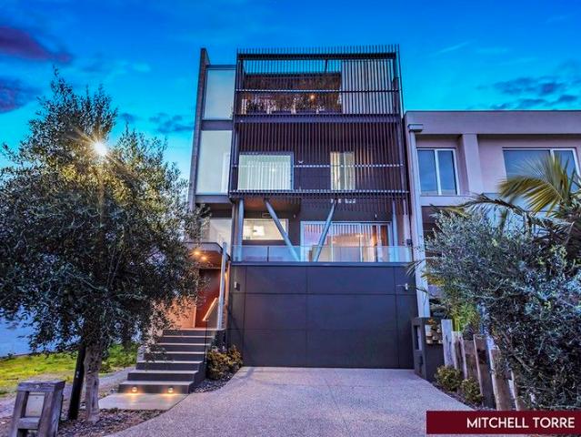 Secure Marina Living with private access out to Port Phillip Bay