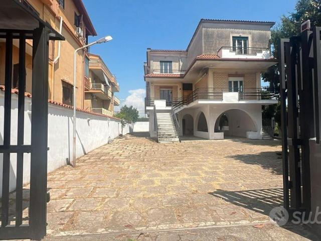 NO FAMIGLIE ALBERGO X ANZIANI CENTRO MEDICO