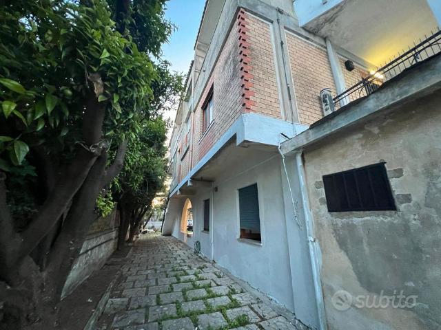NO FAMIGLIE ALBERGO X ANZIANI CENTRO MEDICO