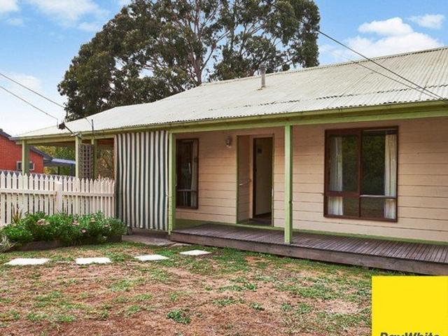 No Fuss Abode in a Outstanding Position