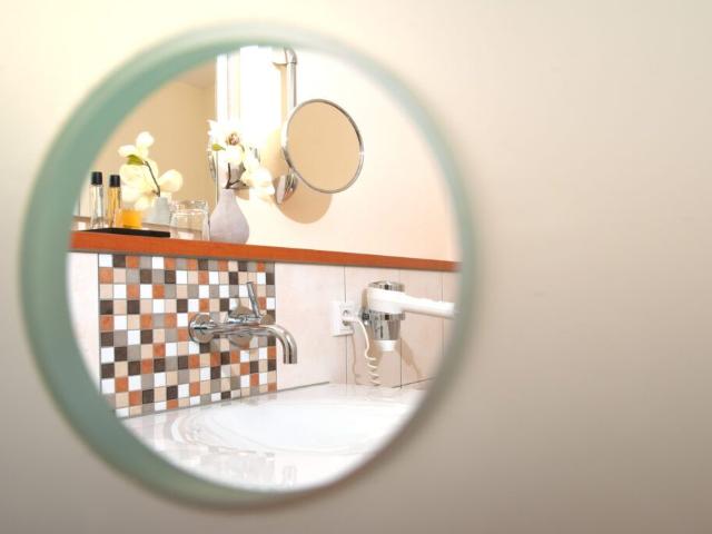 No kitchen Nice, modern studio, Karlsruhe Amsterdam Apartments for Rent
