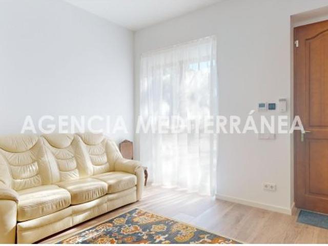 ¡No pierdas la oportunidad de vivir en este espectacular piso recién reformado!