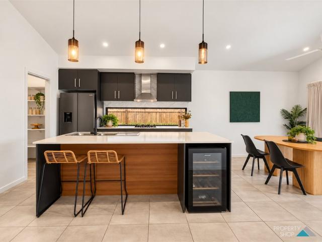NO REAR NEIGHBOURS | SIDE ACCESS | 13.2kW SOLAR