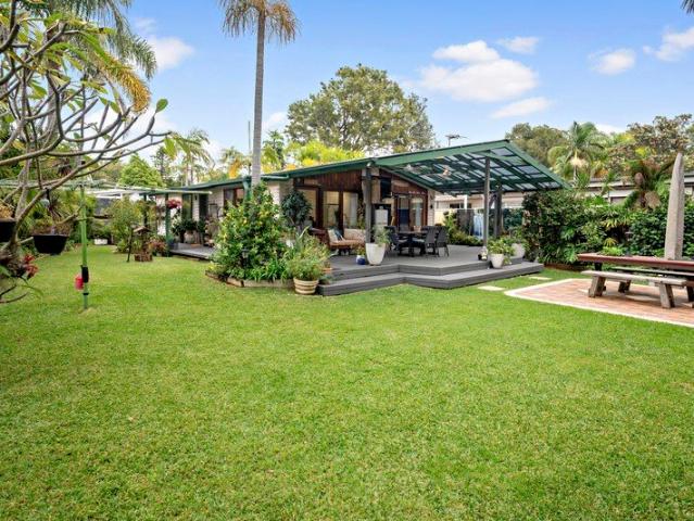 No stamp duty payable for this unbeatable beach and lakeside setting