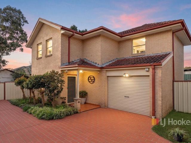 NO STRATA! NO COMMUNITY FEE!