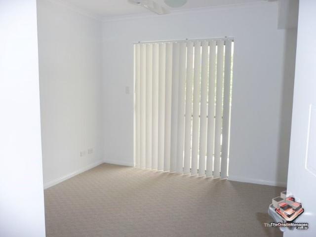 Non Furnished 2 BEDROOM UNIT IN TROPICAL RESORT STYLE APARTMENTS