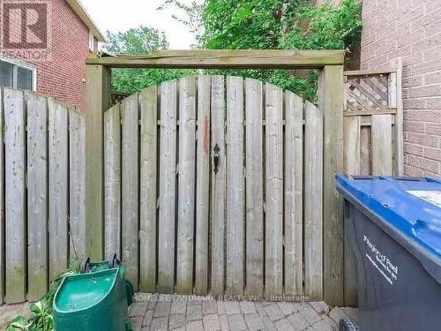 None house for lease | Listing ID W13442 | Royal LePage