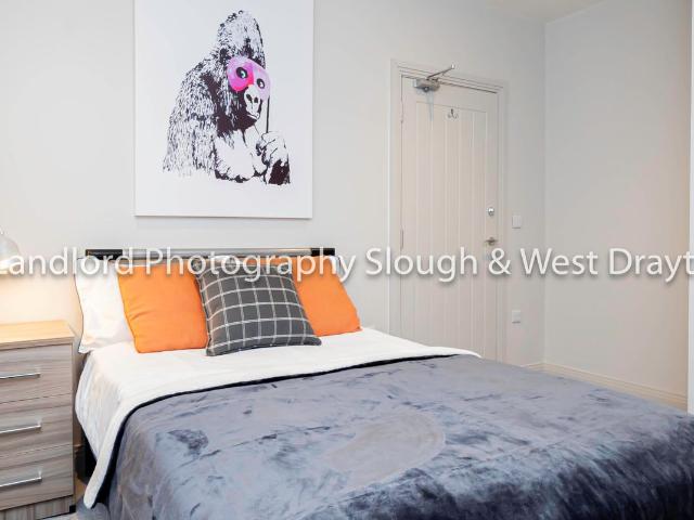 Room 2, Deerbarn Road GU2, 1 bed semi detached house to rent, £1,025 pcm | PrimeLocation