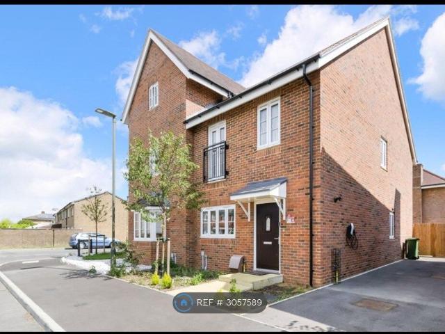 Aylsham Road, Tadworth KT20, 3 bed semi detached house to rent, £2,400 pcm | PrimeLocation