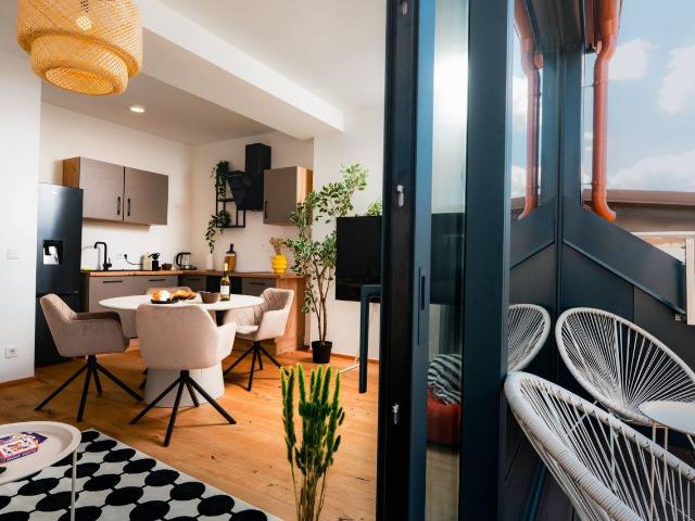 NOOR |Central Schlossberg Penthouse•Parking option, Graz Amsterdam Apartments for Rent