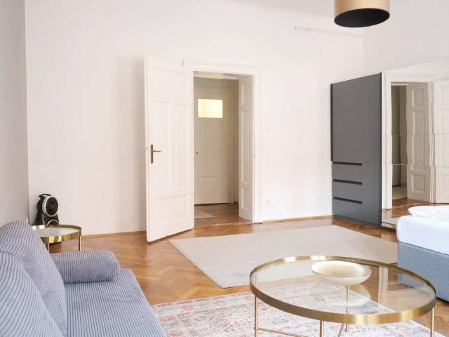 NOOR | Downtown Stay • Free Parking • Near Messe, Graz Amsterdam Apartments for Rent