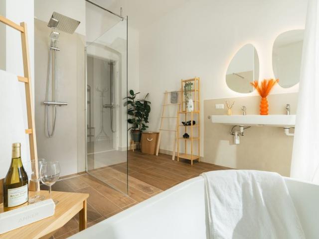 NOOR|Grand Schlossberg Residence•Parking Available, Graz Amsterdam Apartments for Rent