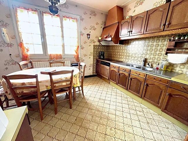 NOAILLES proche des écoles MAISON de 169m²