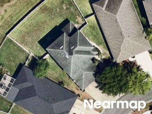 Nob Oak Ave
