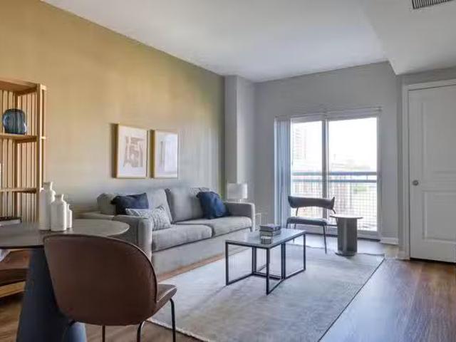 Nobe Market, 11351 Woodglen Dr, North Bethesda 1 Bedroom 1.