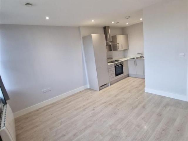 Nobel Drive, Hayes & Harlington UB3, 1 bed flat to rent, £1,450 pcm | PrimeLocation