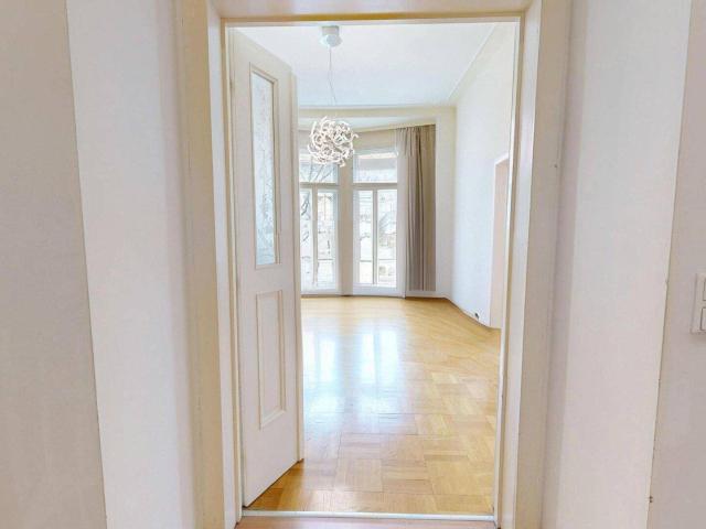 Noble Altbauresidenz: Geschichte & Grünblick | Tolles Entrée | Perfekter Grundriss