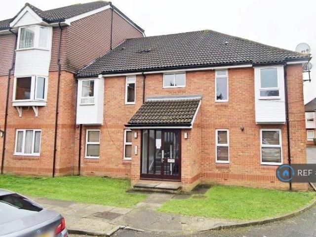 Noble Court, Mitcham, CR4 Studio to rent £1,150 pcm £265 pw