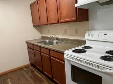 Nobles Square Apartments