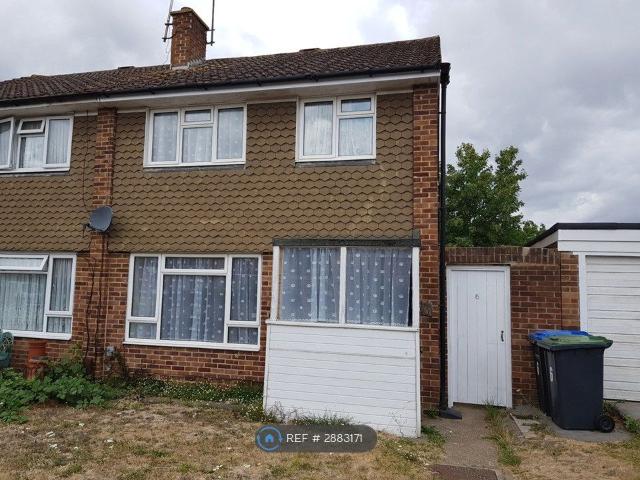 Nobles Way, Egham TW20, 5 bed semi detached house to rent, £2,850 pcm | PrimeLocation