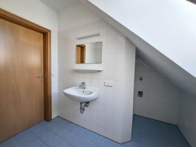 Nöchling herrliche Dachgeschosswohnung Bezirk Melk mit eigenem Badeteich