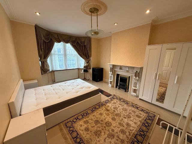Noel Road, Acton W3, 1 bed semi detached house to rent, £975 pcm | PrimeLocation