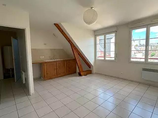 Nogent le Rotrou 28400 Location appartement 1 pièce t1 parking