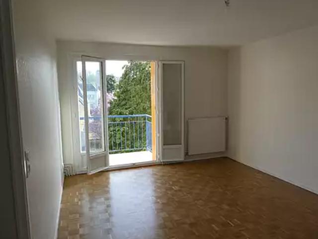 Nogent le Rotrou 28400 Location appartement 2 pièces t2 parking
