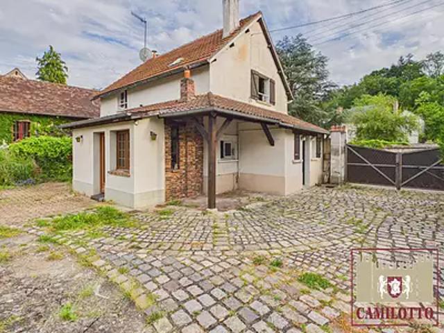 Nogent le Roi 28210 Achat / Vente maison 6 pièces t6 au dernier étage cave
