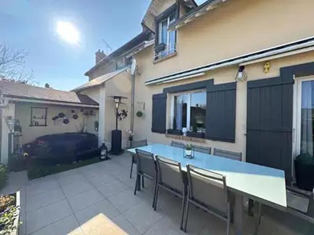 Nogent le Roi 28210 Achat / Vente maison 6 pièces t6 au dernier étage terrasse