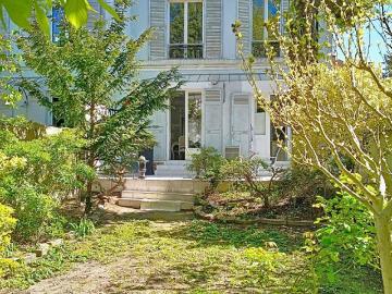 NOGENT SUR MARNE 94130 MAISON FAMILIALE DE CHARME ET JARDIN