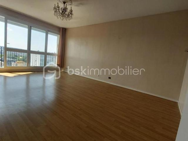 NOGENT SUR OISE 3 ROIS Appartement 5 pièces de 90m² avec balcon